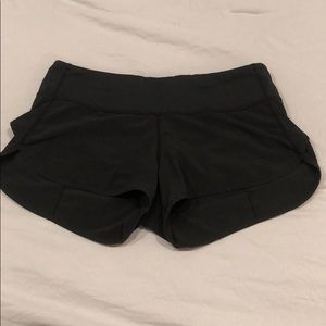 Lululemon 2" shorts